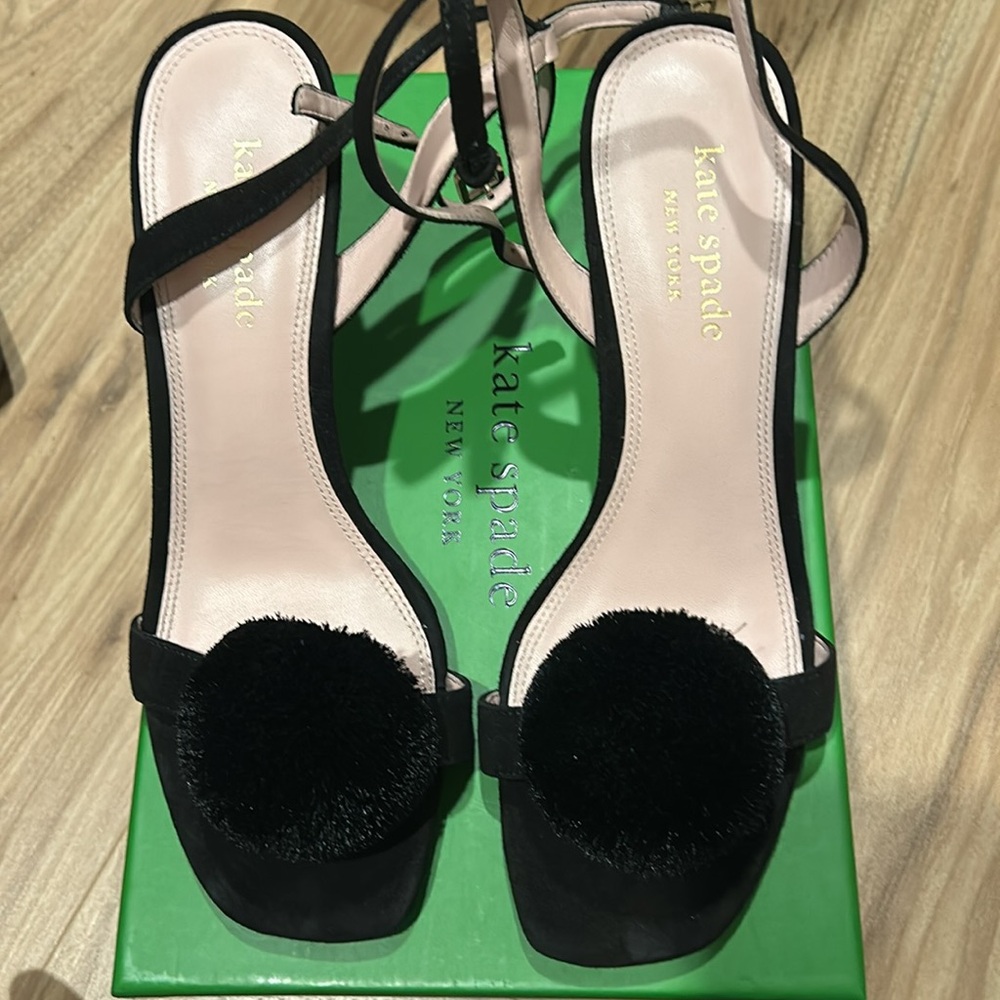 Kate Spade Amour Pom